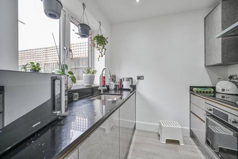 3 bedroom detached house for sale, Passmore Gardens, Bounds Green, London, N11