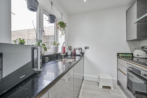 3 bedroom detached house for sale, Passmore Gardens, Bounds Green, London, N11