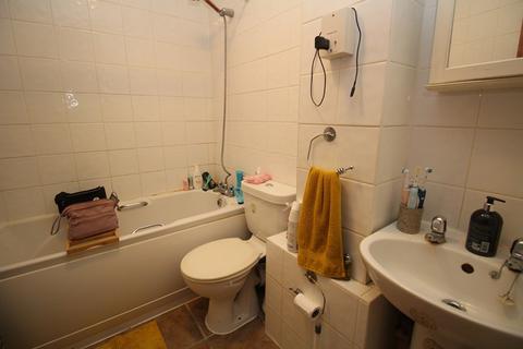undefined, 75 Goldington Road, Bedford MK40