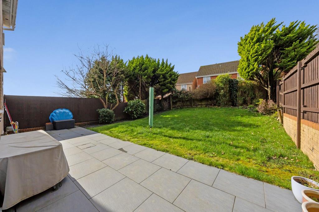 Rear Garden & Porcelain Paving