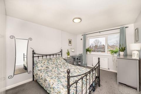 undefined, Montague Road, London SW19