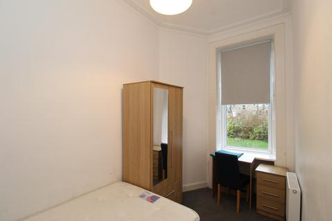 undefined, 11 Grange Loan Room 4