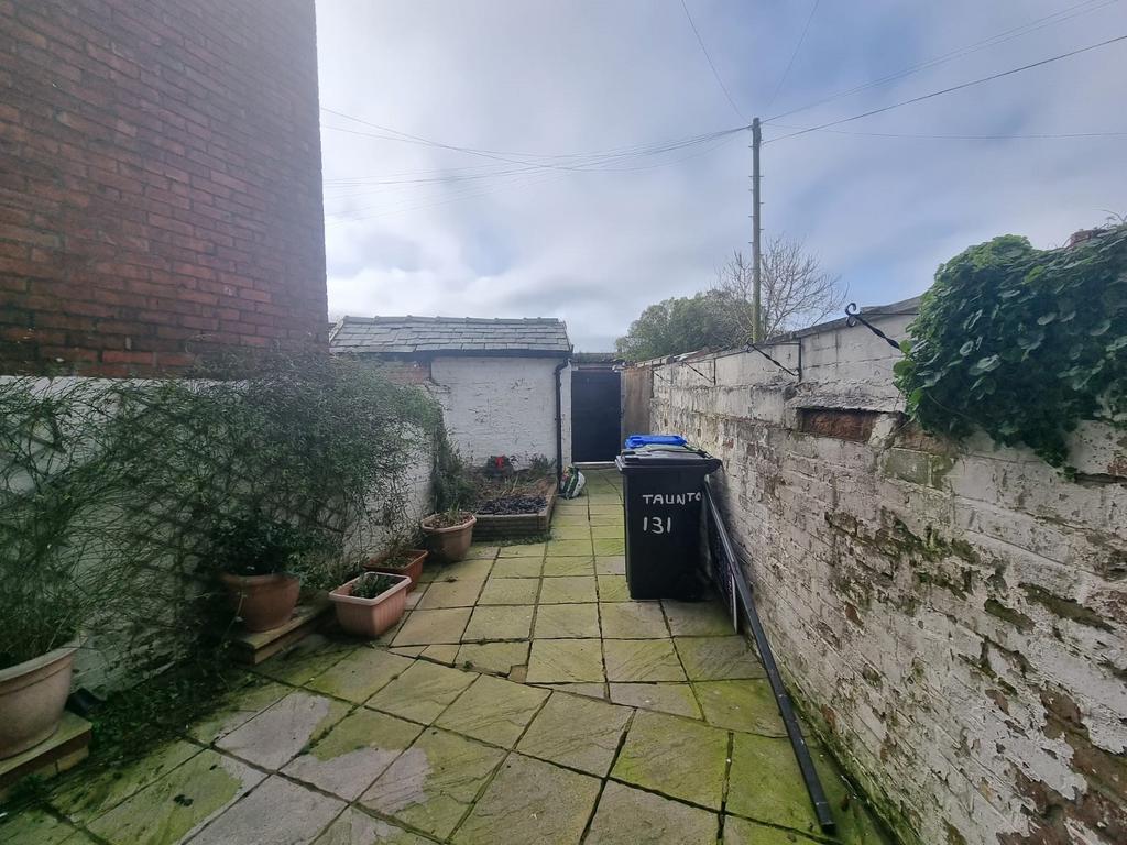 Rear courtyard