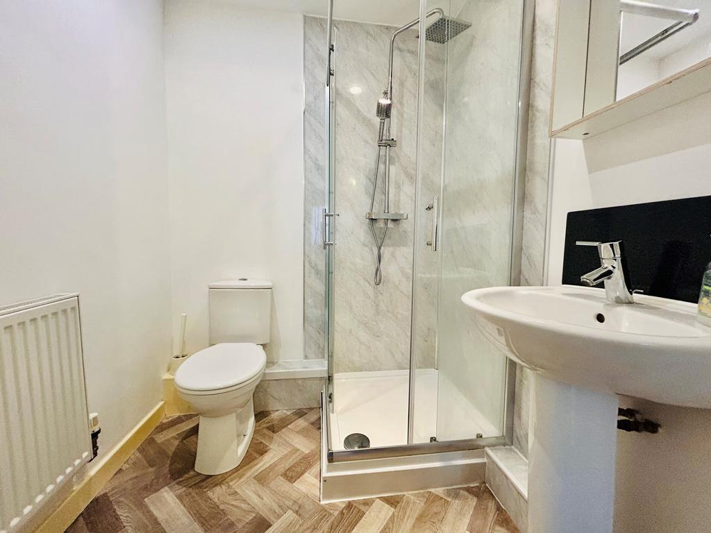 En-suite Bathroom