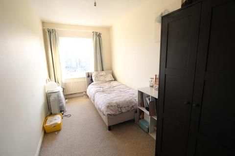 undefined, 4 Linden Road, Bedford MK40