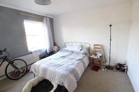 undefined, 4 Linden Road, Bedford MK40