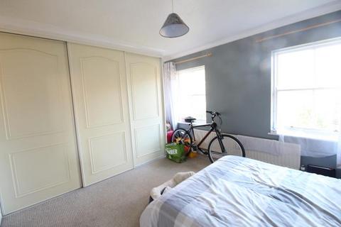 undefined, 4 Linden Road, Bedford MK40