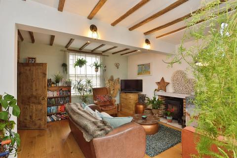3 bedroom end of terrace house for sale, High Street, Stony Stratford, Milton Keynes