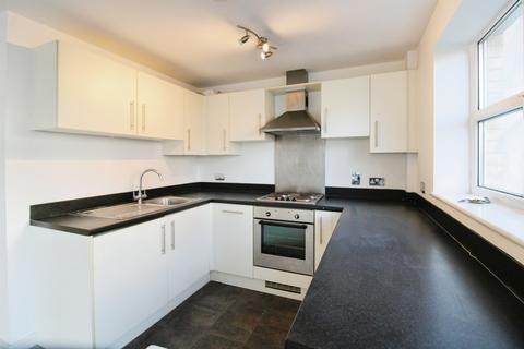 2 bedroom apartment to rent, Overstone Court, Cardiff Bay, Cardiff
