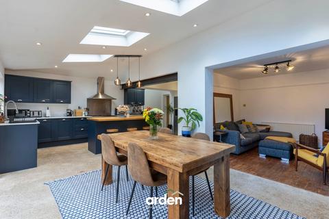 3 bedroom semi-detached house for sale, Ashmead Drive, Cofton Hackett, B45