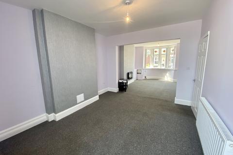 3 bedroom terraced house to rent, Minshull New Road, Crewe, CW1