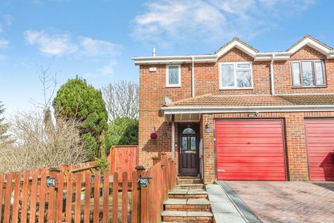 3 bedroom end of terrace house for sale, Lynwood Close, St. Leonards-On-Sea