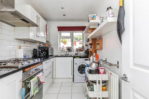 3 bedroom end of terrace house for sale, Lynwood Close, St. Leonards-On-Sea
