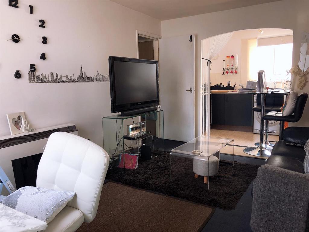 One Bedroom Ground Floor Flat