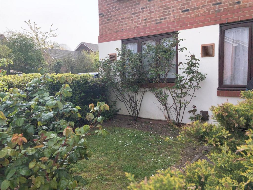 One Bedroom Ground Floor Flat