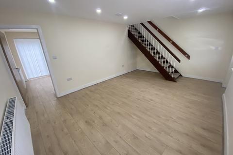 3 bedroom house to rent, Clements Close, Oldbury, B69