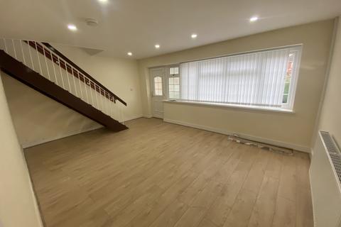 3 bedroom house to rent, Clements Close, Oldbury, B69