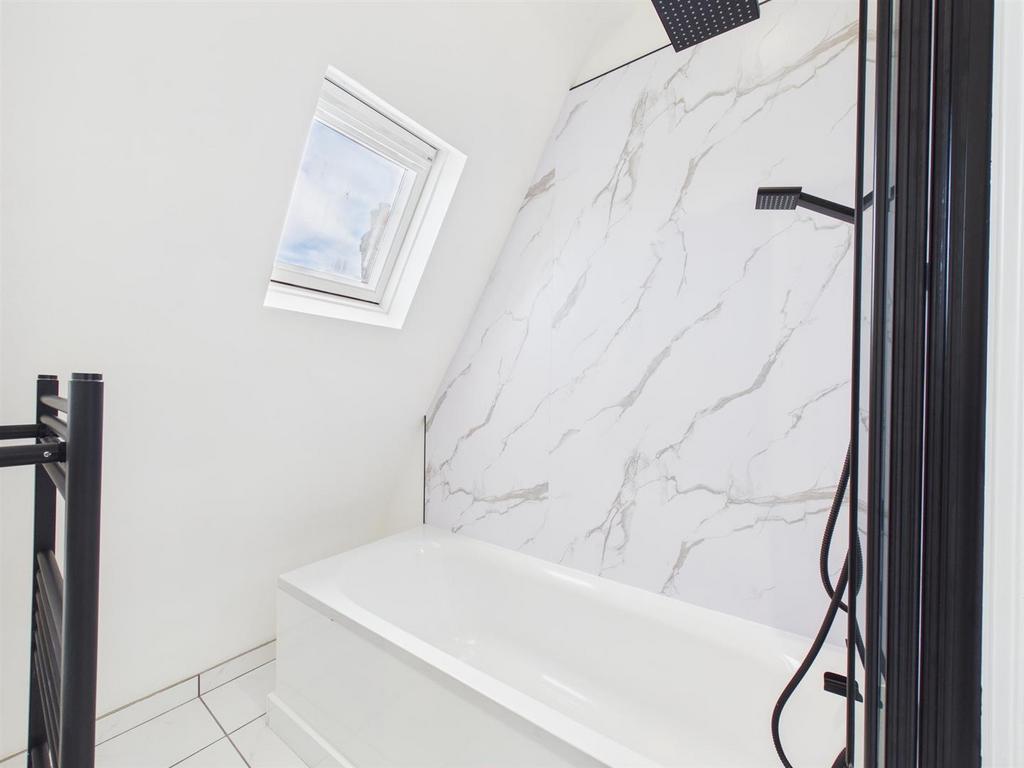 Bath 1.jpg
