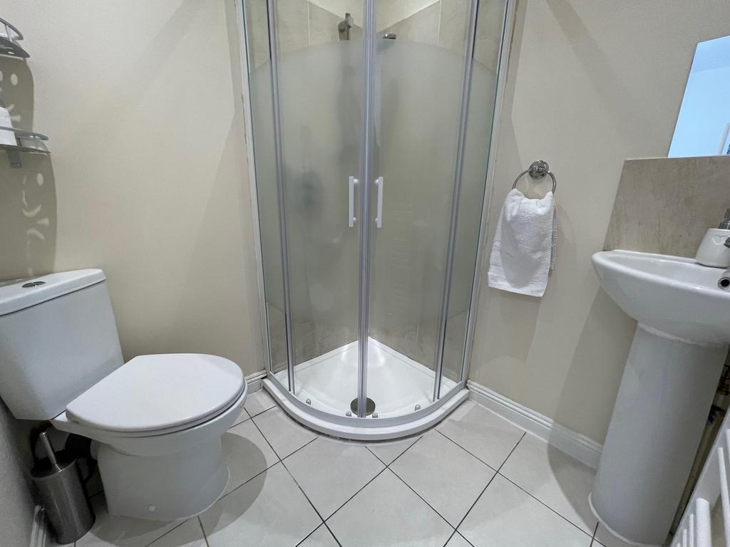 En-suite Bathroom