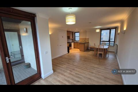 2 bedroom flat to rent, Vantage Mews, London, E14