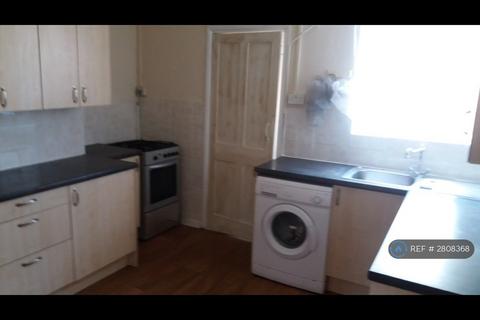 2 bedroom terraced house to rent, New Park Sreet, Colchester, CO1