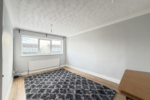 undefined, Tennyson Drive, Newport Pagnell, MK16