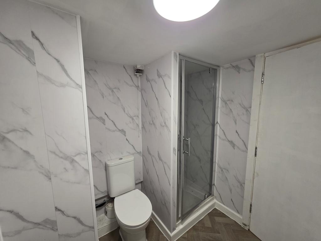 Bathroom suite