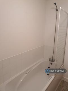 2 bedroom flat to rent, Heathcote House, Chesterfield, S41