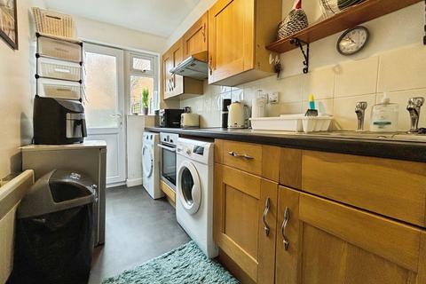 1 bedroom flat to rent, Lapwing Close, Swindon, SN3