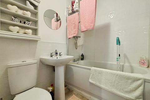 1 bedroom flat to rent, Lapwing Close, Swindon, SN3