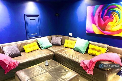 undefined, Newland, Lincoln, LN1