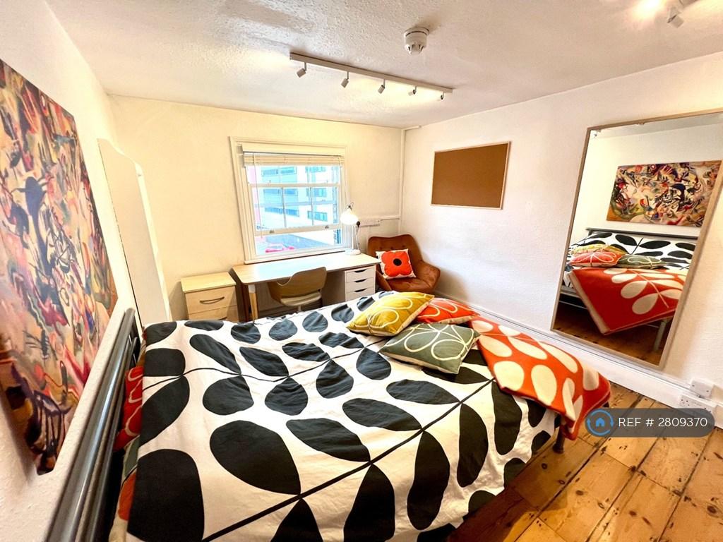 Room 7 Good Size Room With Lots Of Storage Taken