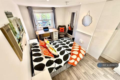 undefined, Newland, Lincoln, LN1