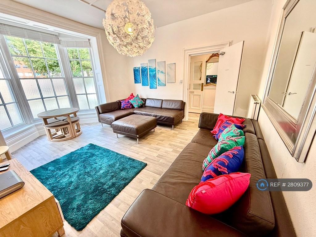 Gorgeous Communal Area With 60 Tv