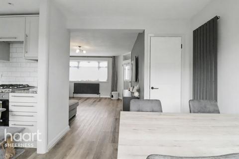 3 bedroom semi-detached house for sale, Barler Place, Queenborough