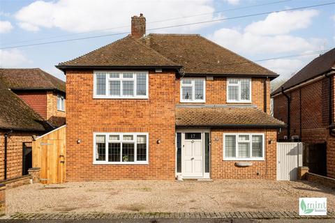 undefined, Weston Way, Woking GU22