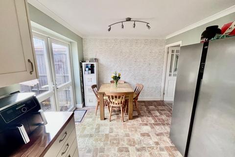 4 bedroom end of terrace house for sale, Hornbeam, Newport Pagnell