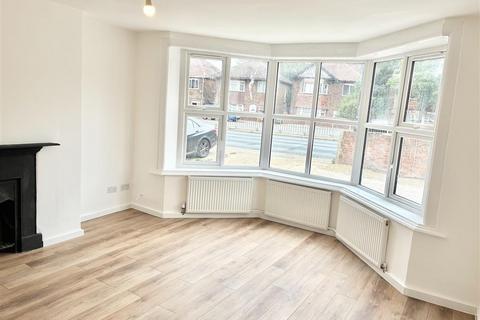 1 bedroom apartment to rent, Bitterne Road West, SOUTHAMPTON