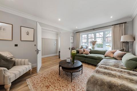 4 bedroom detached house for sale, Bigshotte Court, Crowthorne RG45