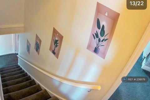 undefined, Dalton Grove, Leeds, LS11