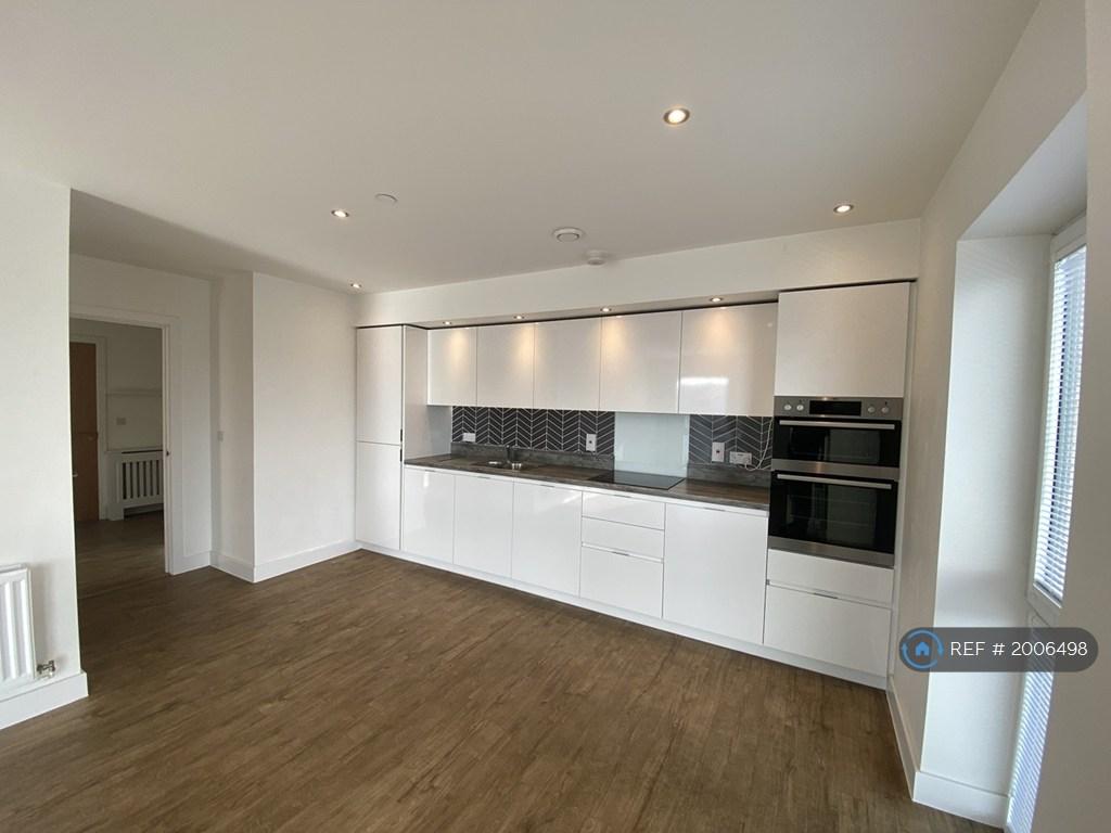 7 - Kitchen\Lounge
