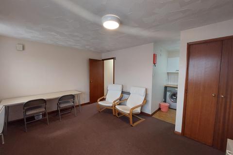 Studio to rent, Burgess Road, SOUTHAMPTON