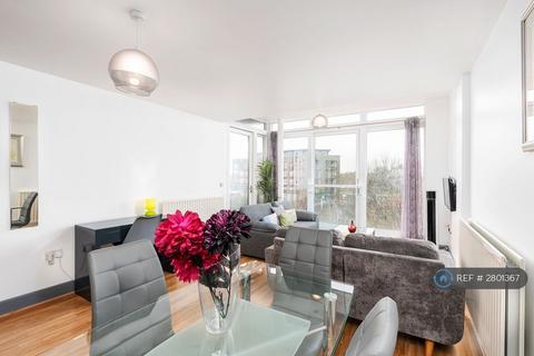 2 bedroom flat to rent, Mason Way, Birmingham, B15