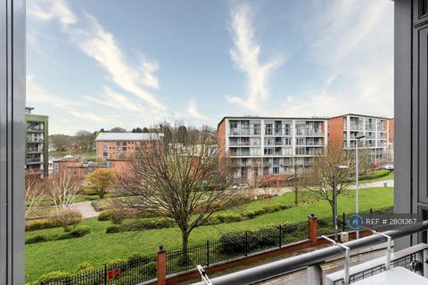 2 bedroom flat to rent, Mason Way, Birmingham, B15