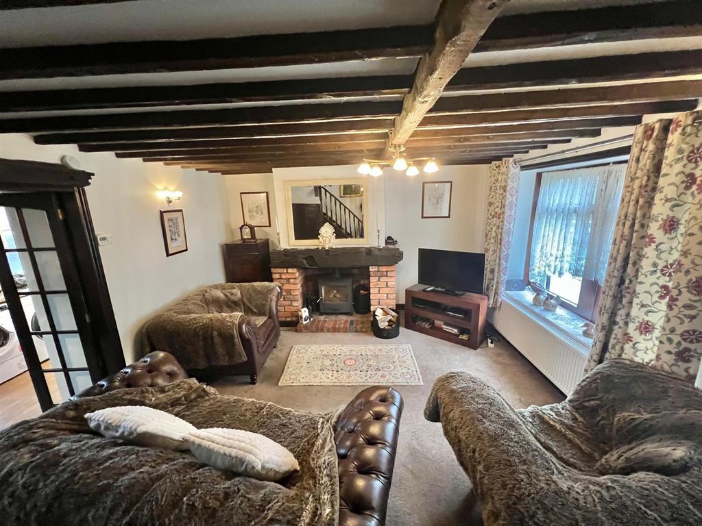 Bramleys Estate Agents - Slack Lane - Outlane (13)