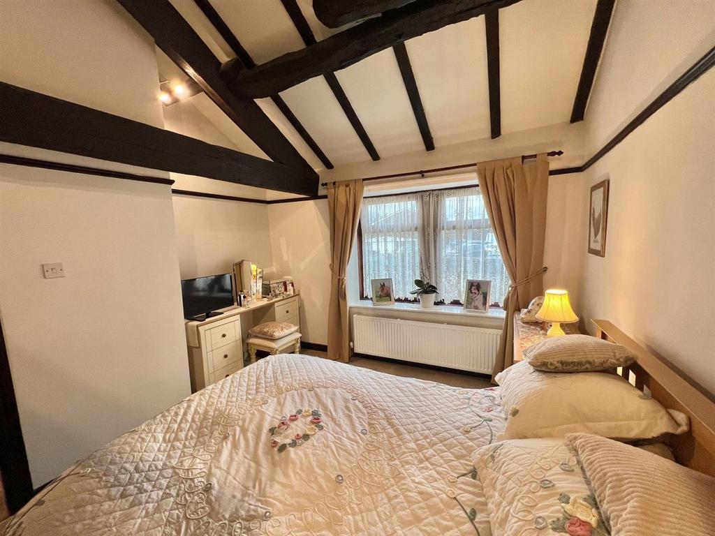 Bramleys Estate Agents - Slack Lane - Outlane (4).