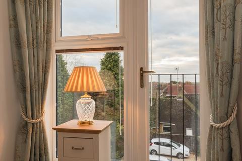 undefined, Tulip Court, Horsham, RH12