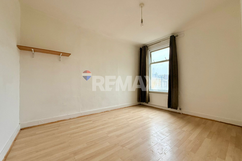 1 bedroom flat to rent, Ley Street, Ilford IG1