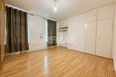 1 bedroom flat to rent, Ley Street, Ilford IG1