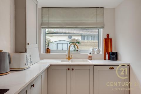 undefined, 39 Stuart Avenue Liverpool L25 0NH